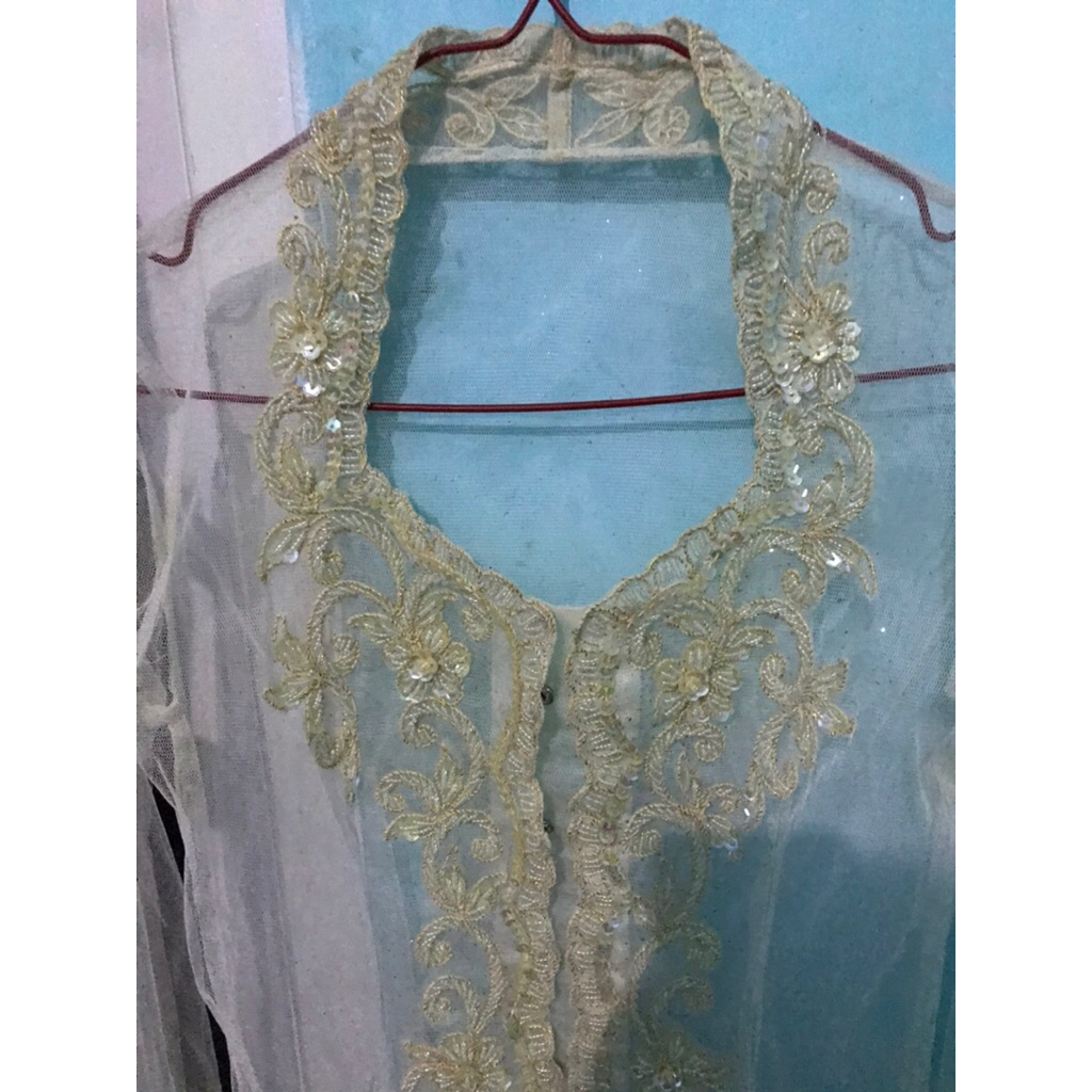 Kebaya modern payet warna cream
