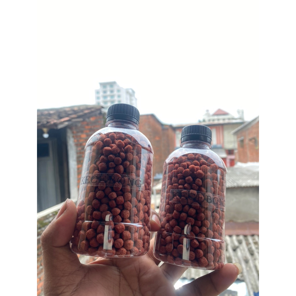 Umpan pelet butiran Otok-otok bandeng patin lele dll kemasan botol pelet kecebong