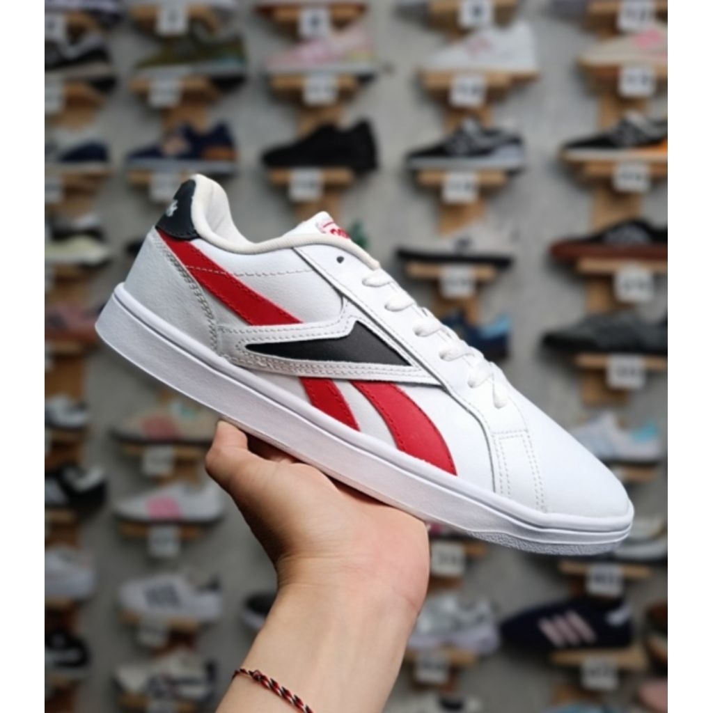 Sepatu Sneakers Pria Reebok Royal Complete White