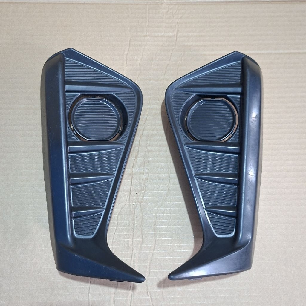 Cover Foglamp / Ring Foglamp Daihatsu Xenia 2022 Up Original