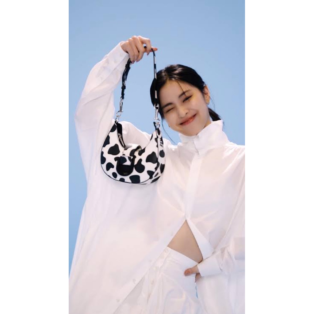 Charles & Keith x Itzy Bag Preloved (limited edition)