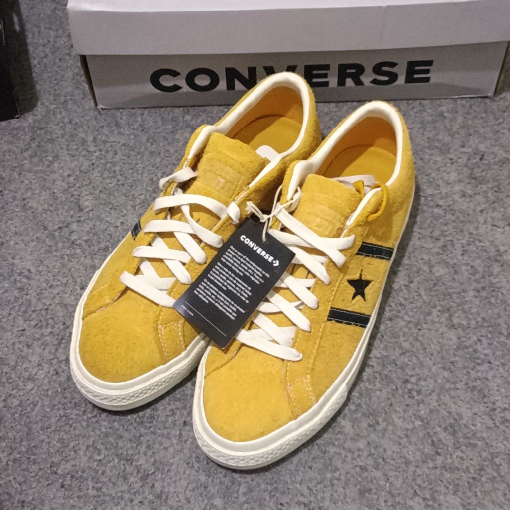 Converse One Star Pro Academy Yellow