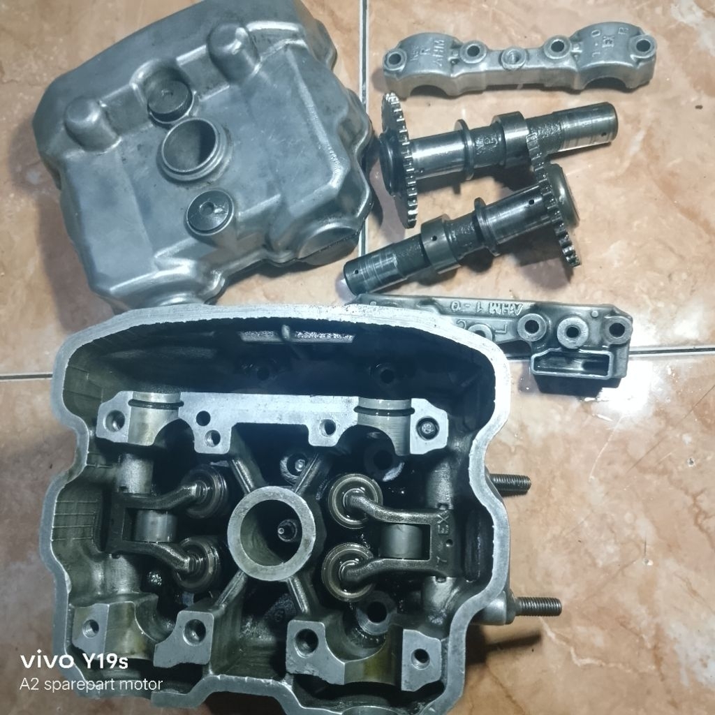 blok head cylinder mesin atas full isi standar Cb 150r led/sonic 150r/supra GTR/cbr 150r facelite K5