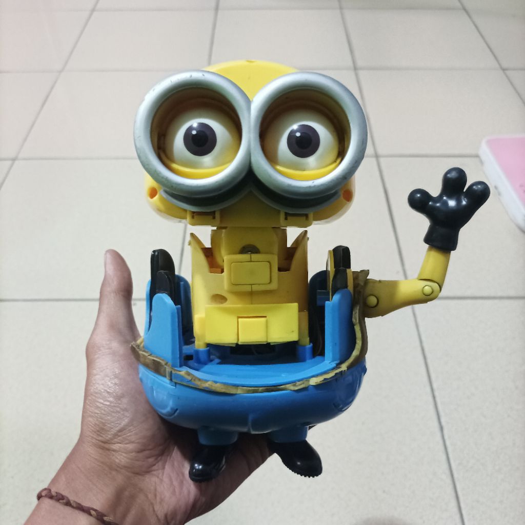 Original Thinkways Toys Robot Minion Mata Gerak Mainan Action Figure