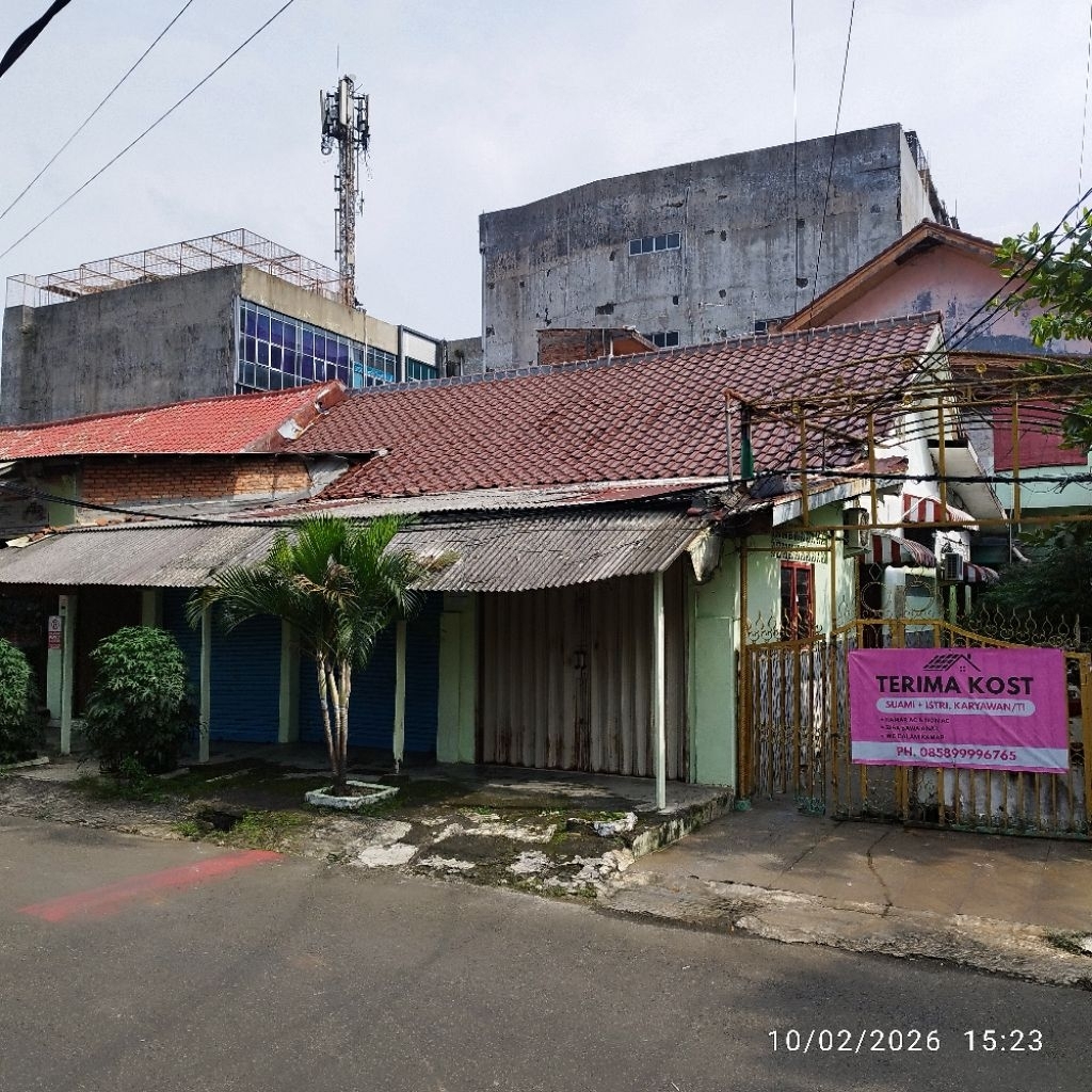 Disewakan Kios depan SMPN bisa tahunan atau bulanan