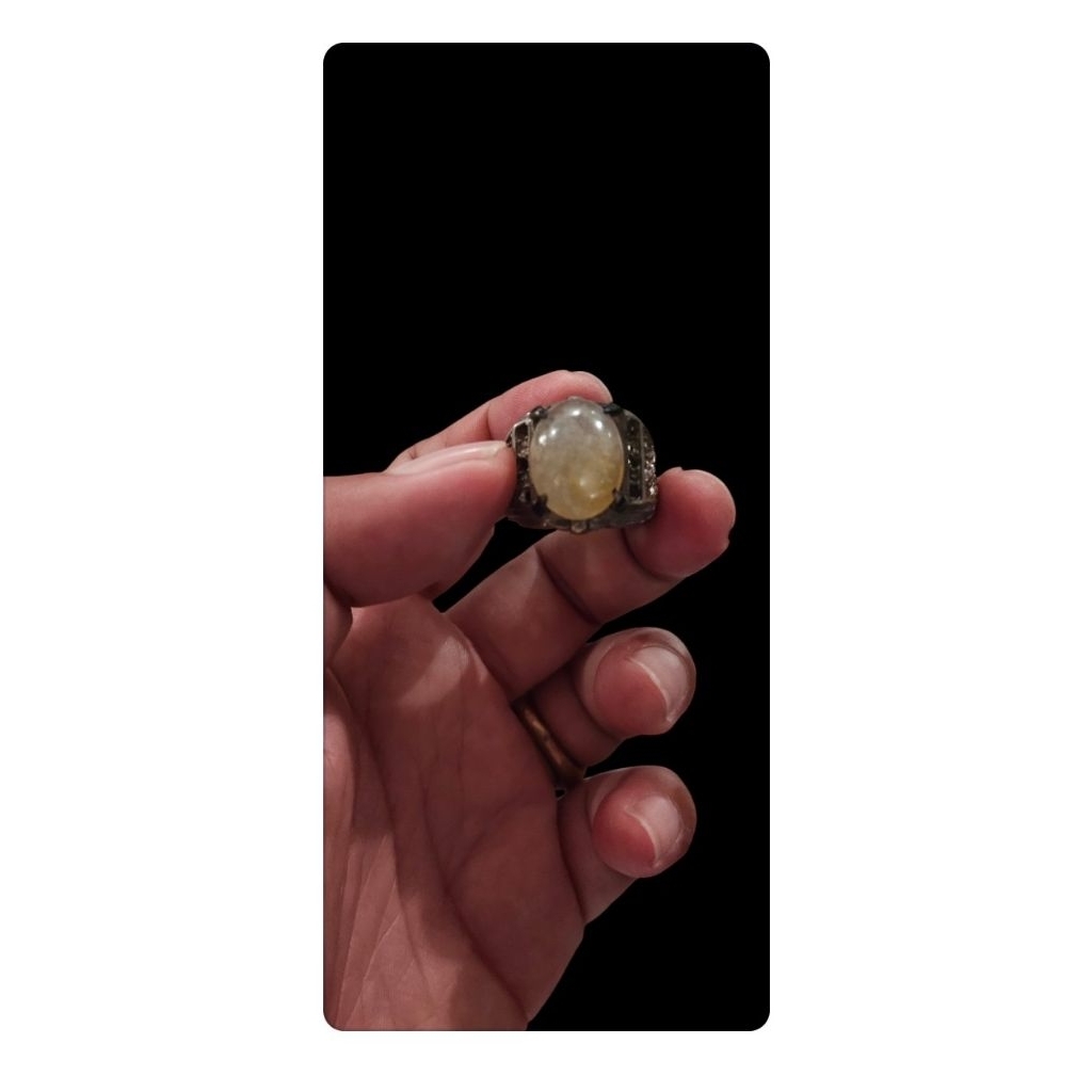cincin batu yakut