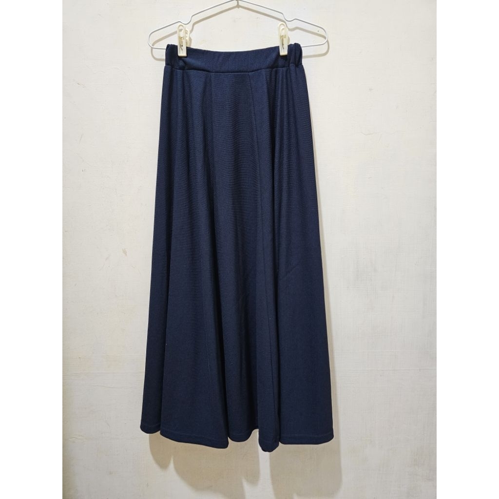 Navy Blue Maxi Skirt / Rok Plisket Panjang Warna Biru