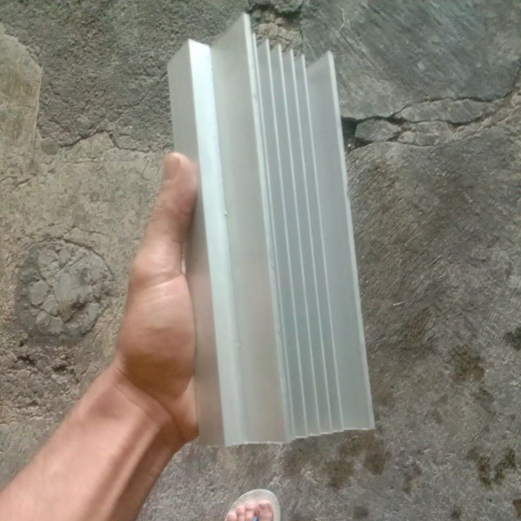 heatsink/ pendingin transistor