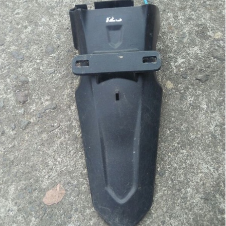 Narita-Spakbor Belakang Smash Titan