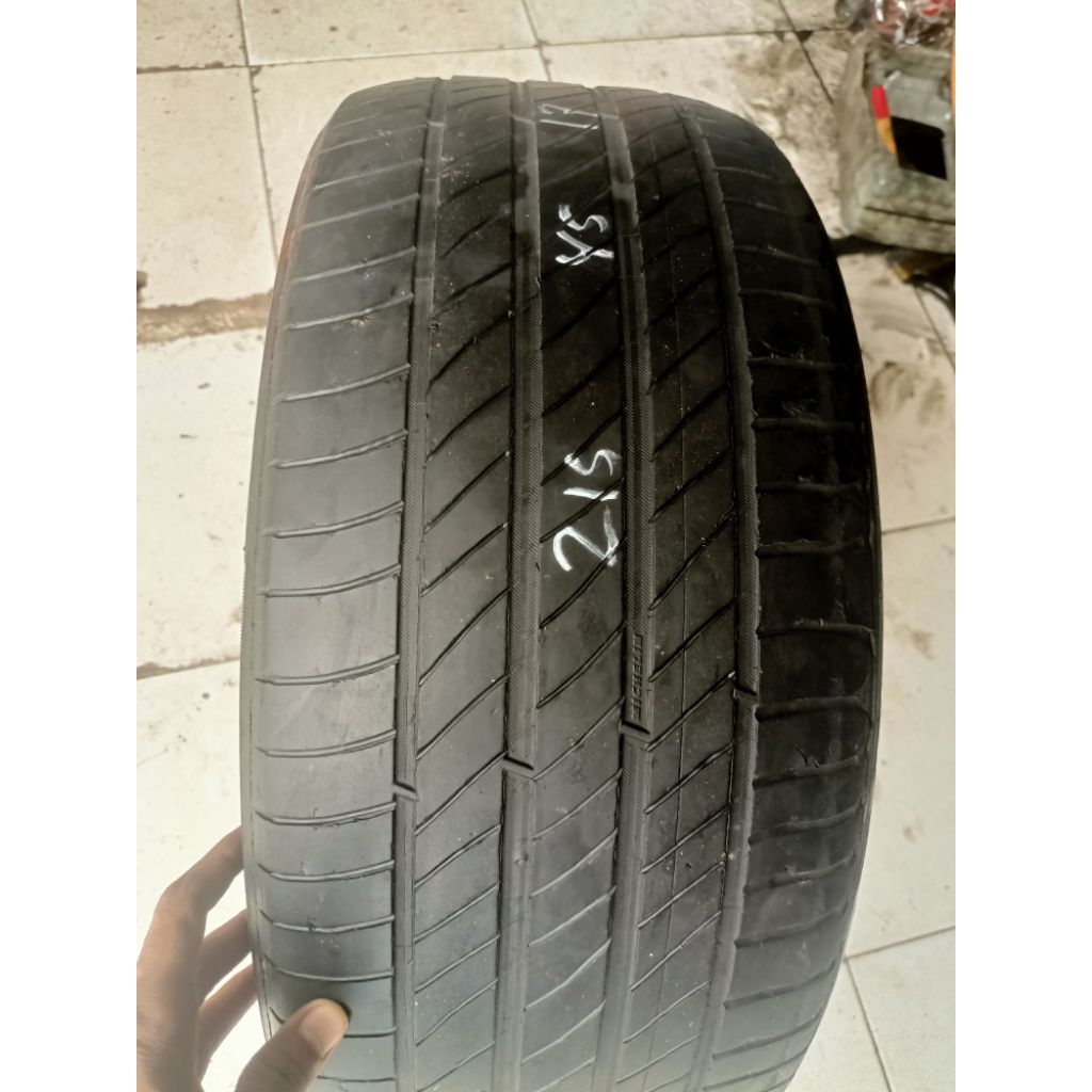 Ban copotan ukuran 215/45 Ring 17 brigstonee Dunlop Achilles