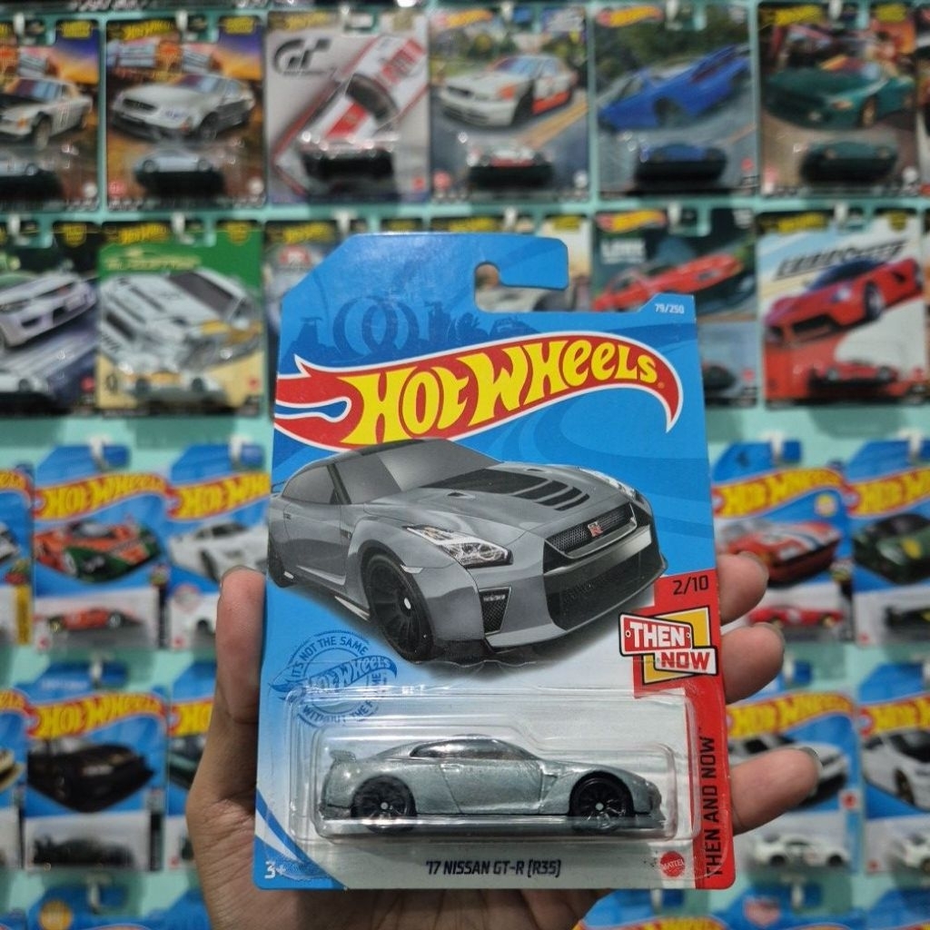 HOT WHEELS NISSAN GT-R R35