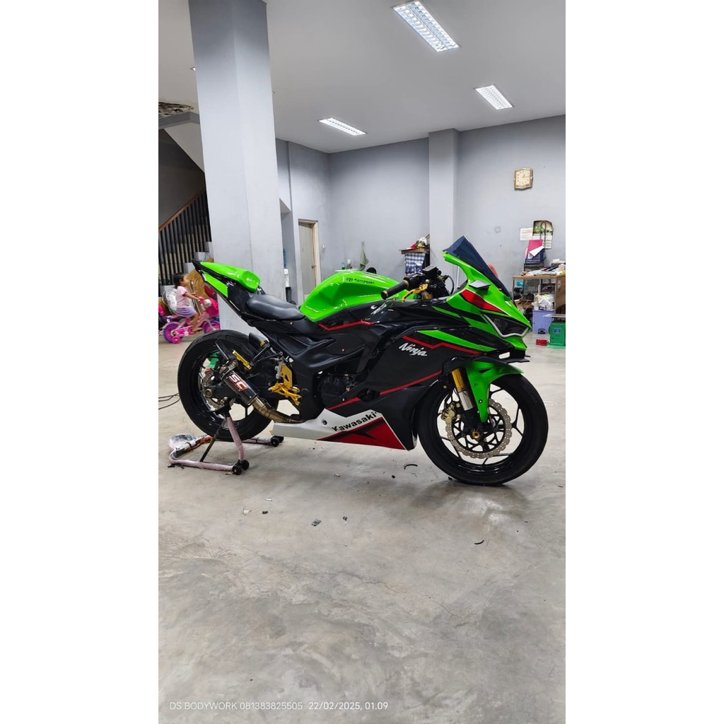 FULL FAIRING ZX25R FOR NINJA 250FI OLD .