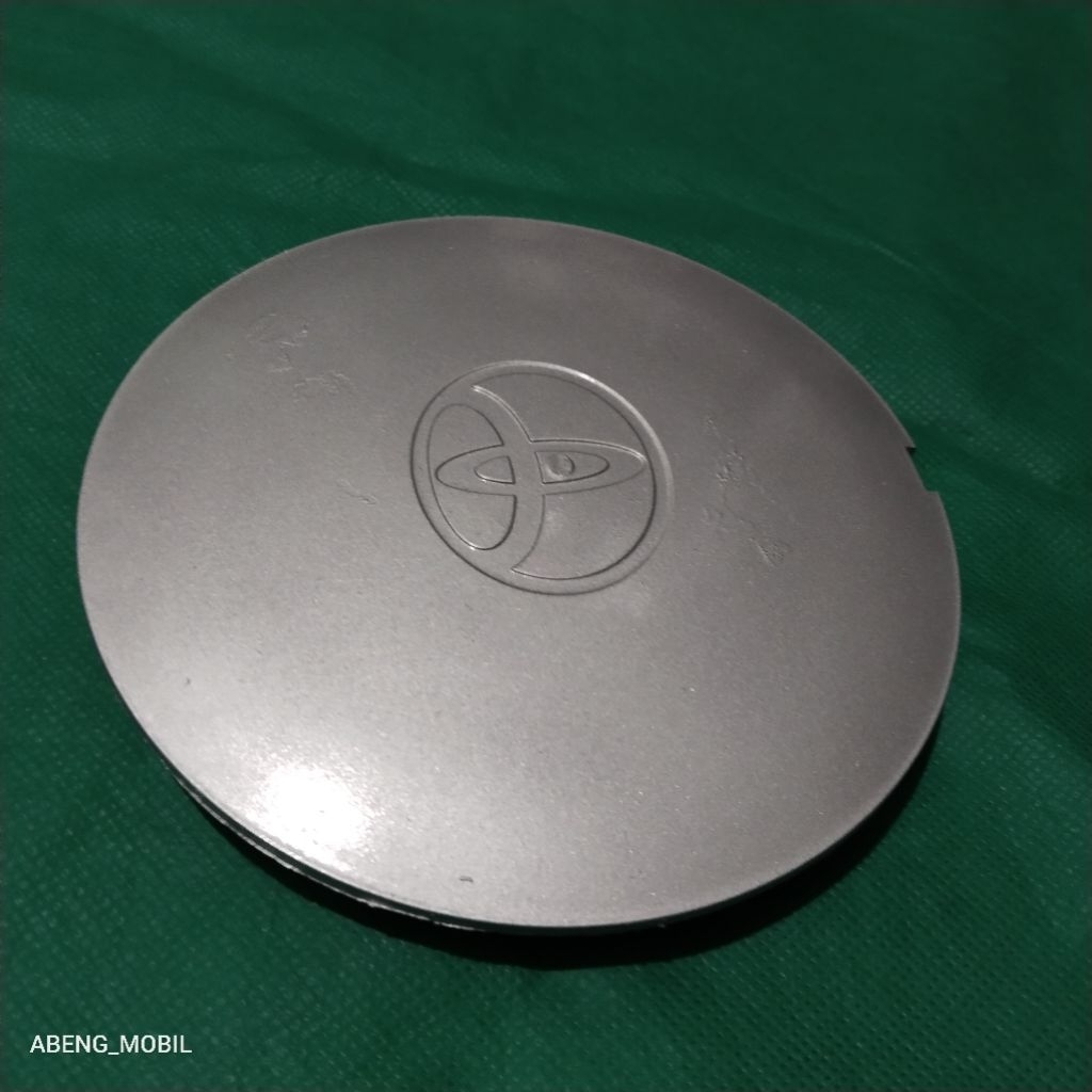 dop roda tutup velg kijang grand soluna diameter 15cm warna silver original