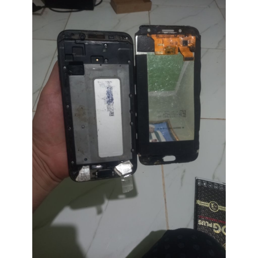 samsung j7 plush minus LCD