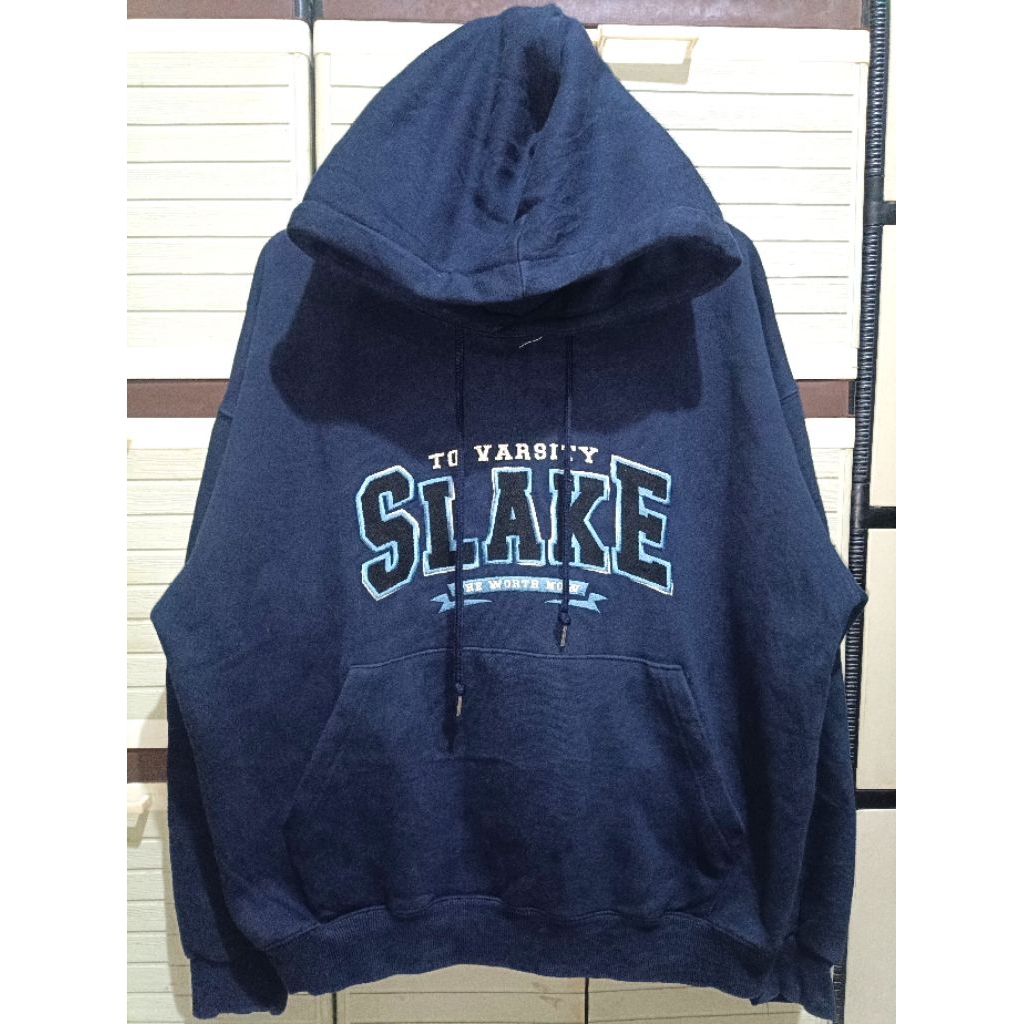 Hoodie Bordir SLAKE dari TWN The Worth Now