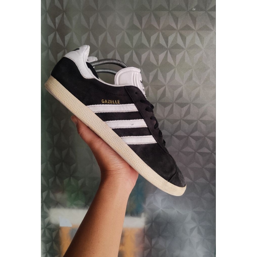 sepatu Adidas Gazelle SZ 44 second bekas preloved