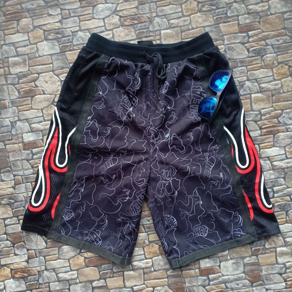 Celana pendek preloved, celana olahraga pria original branded