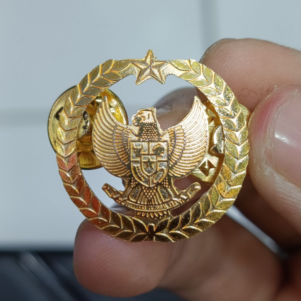 Pin Mut IMIPAS Pin Topi Mut Kemenimipas Kuningan Paku