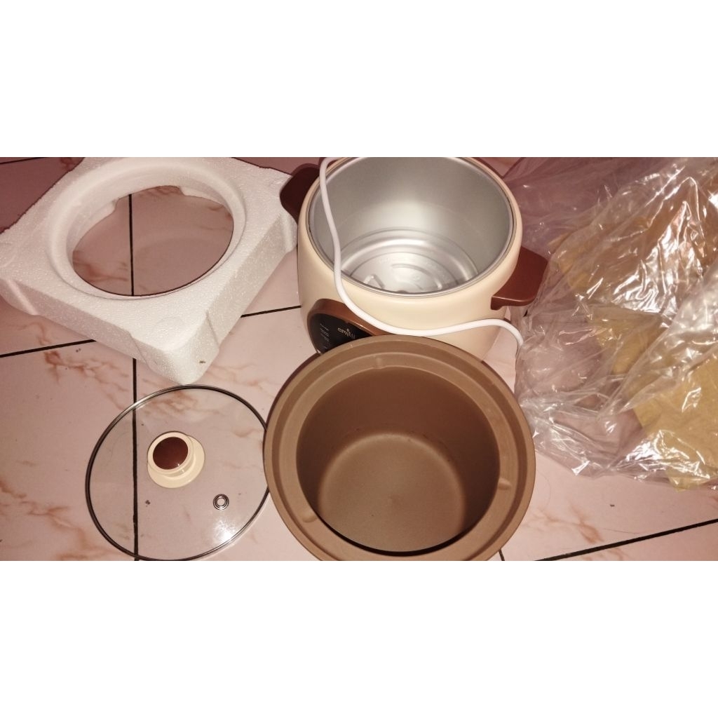 Preloved Slow Cooker Emily