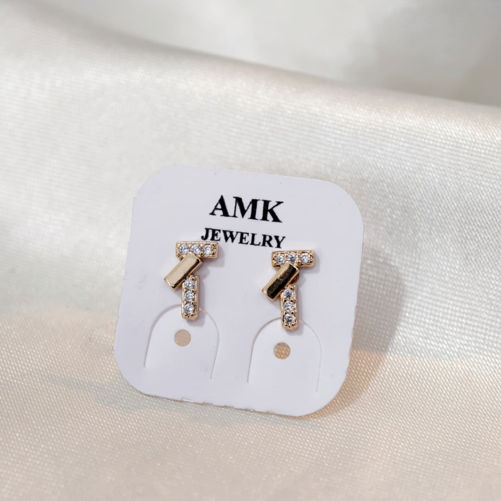 Anting Tusuk Gold AMK Huruf T Permata Lapis Emas Perhiasan Wanita Simple 1801145