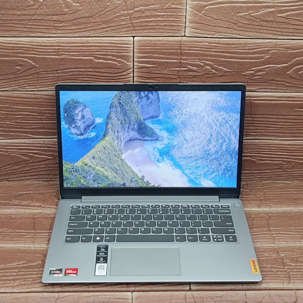 Laptop Lenovo Ideapad Slim 1 14AMN7 AMD RYZEN 3-7320U RAM 8GB SSD 256GB IPS