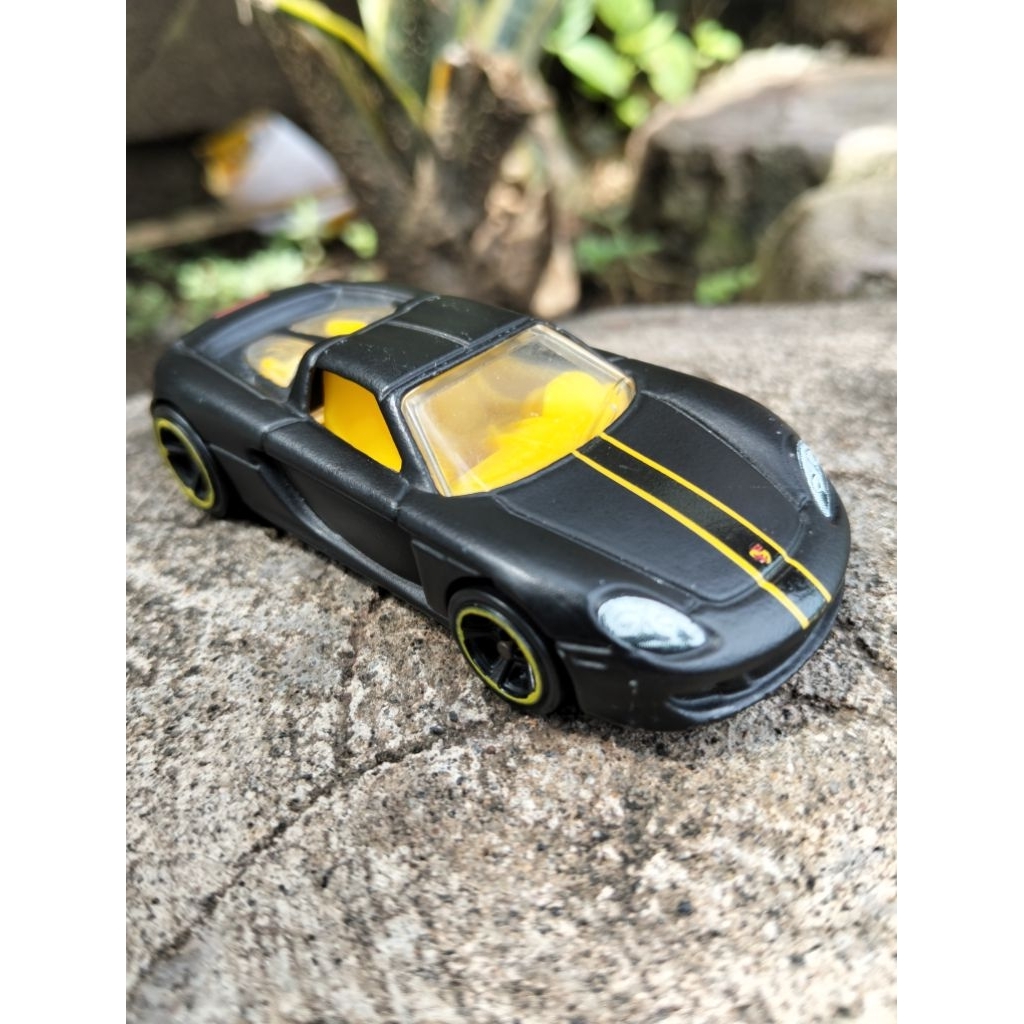 hotwheels loose PORSCHE CARRERA GT