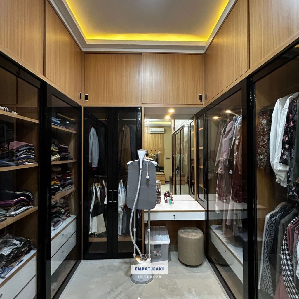 Walk In Closet Custom Lemari Baju Mocassino | Sidoarjo Surabaya