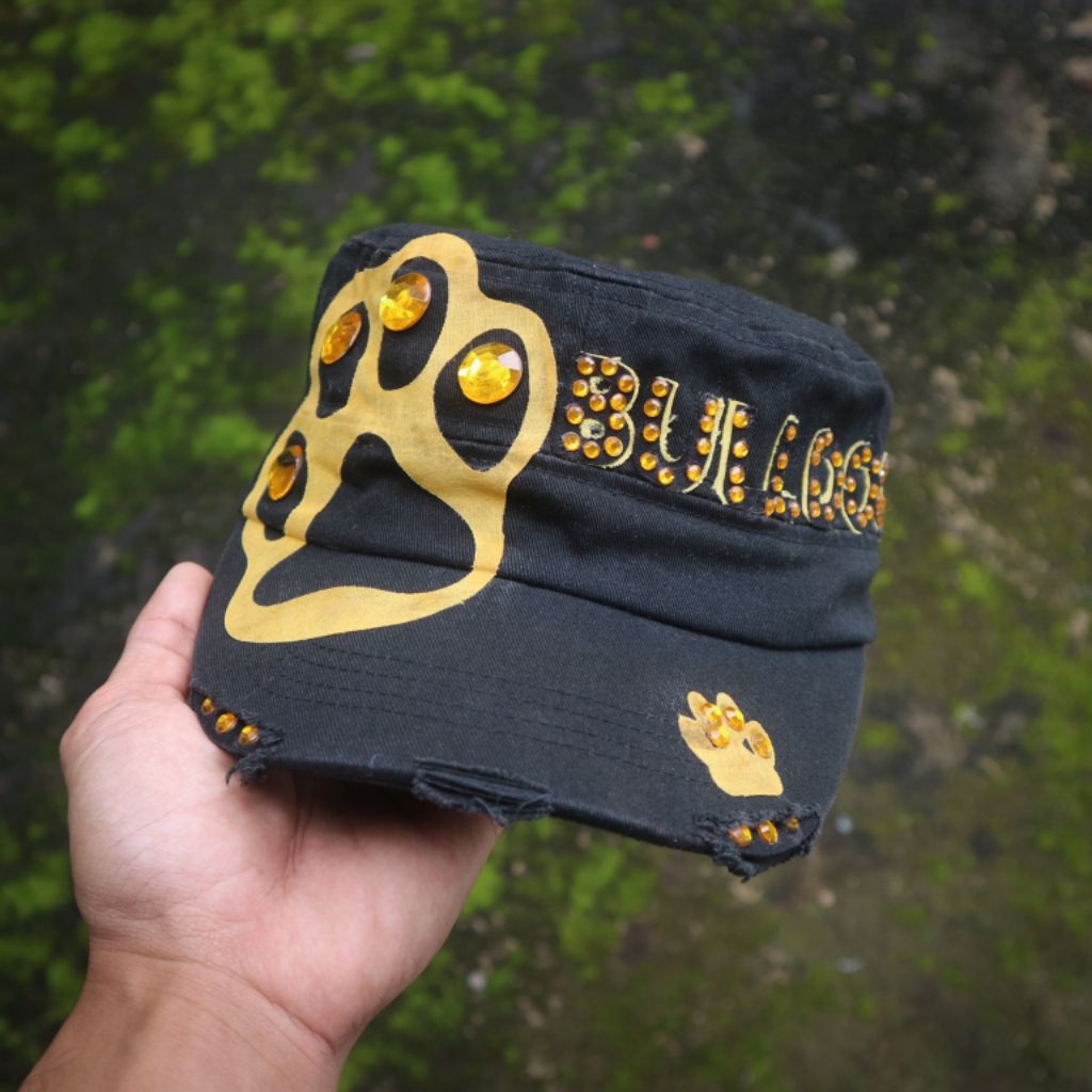 VINTAGE HAT COMMANDO BULLDOGS