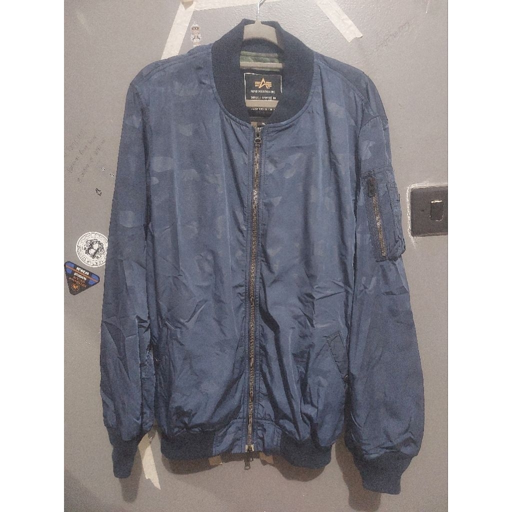 Jaket Bomber Camo Alpha Industries