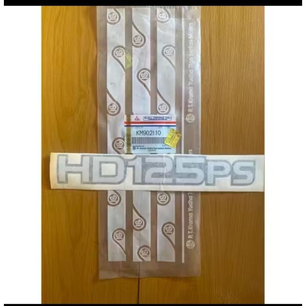 Stiker HD125PS Original Sticker Canter HD 125 PS KM902110