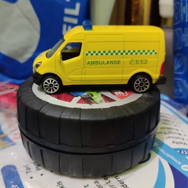 Majorette Pomade Renault Master Diecast