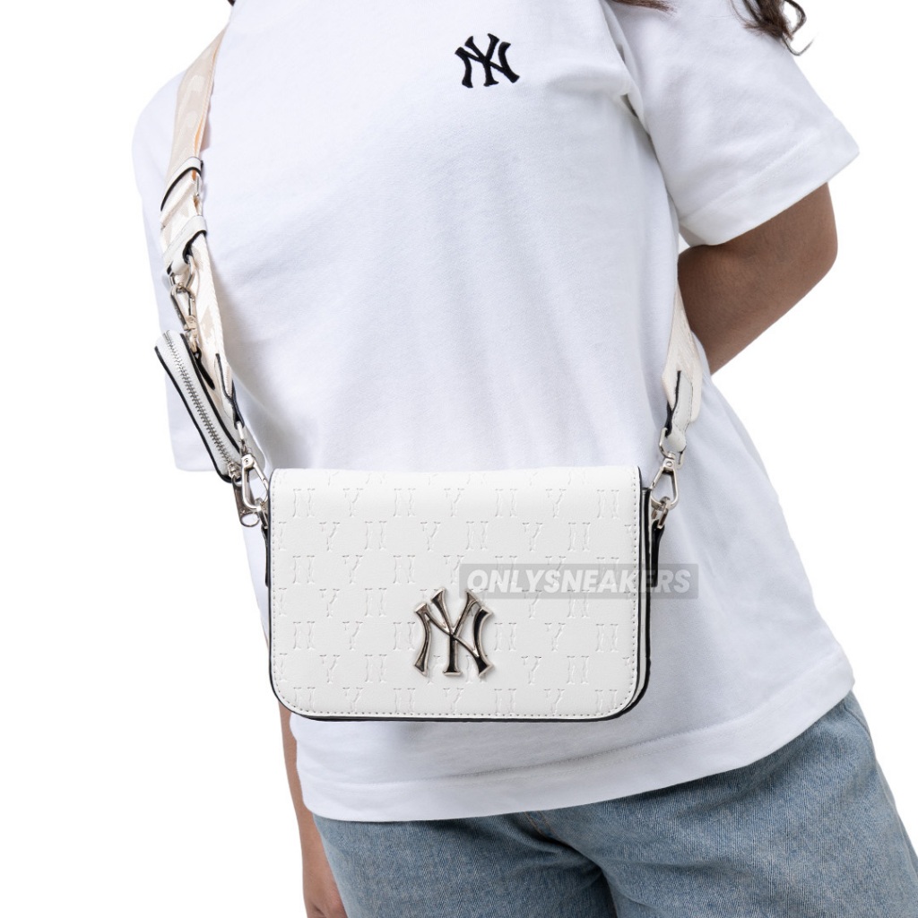 MLB MONOGRAM DIAMOND HOODY EMBOSSED MINI CROSSBODY BAG WHITE
