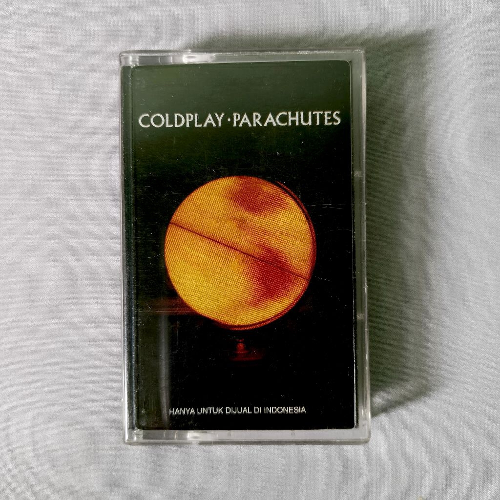 Kaset Coldplay - Parachutes