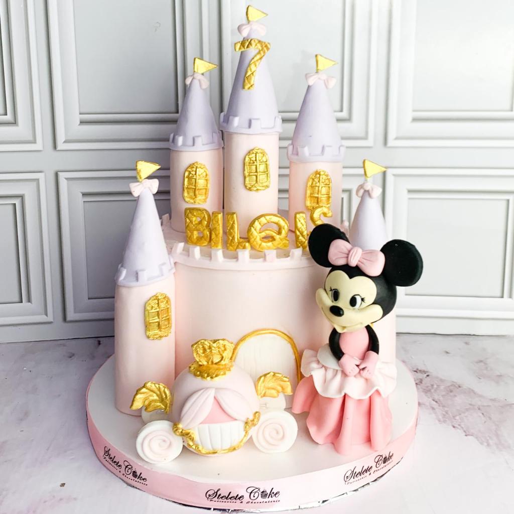 Kue Ulang Tahun/Birthday Cake/Kue Ultah tema Minnie mouse/Minnie mouse cake