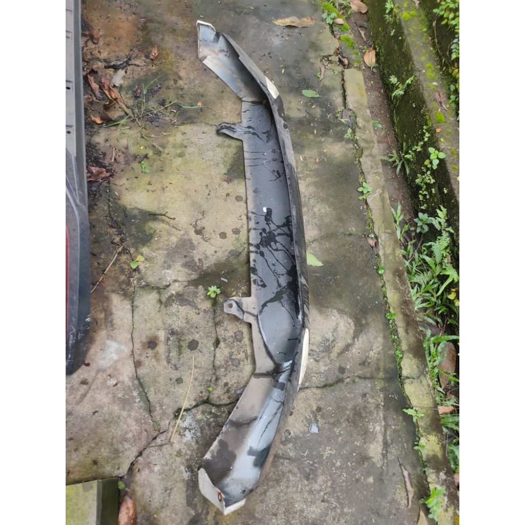 Spoiler bumper depan Daihatsu xenia Deluxe