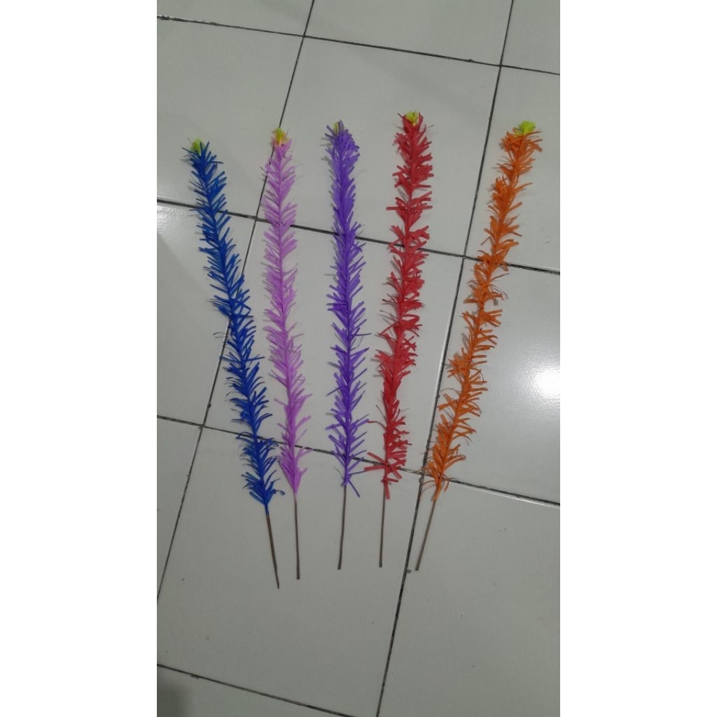 manggar akar kelapa bunga manggar akar manggar ondel ondel hias kepala kertas krep lidi warna warni