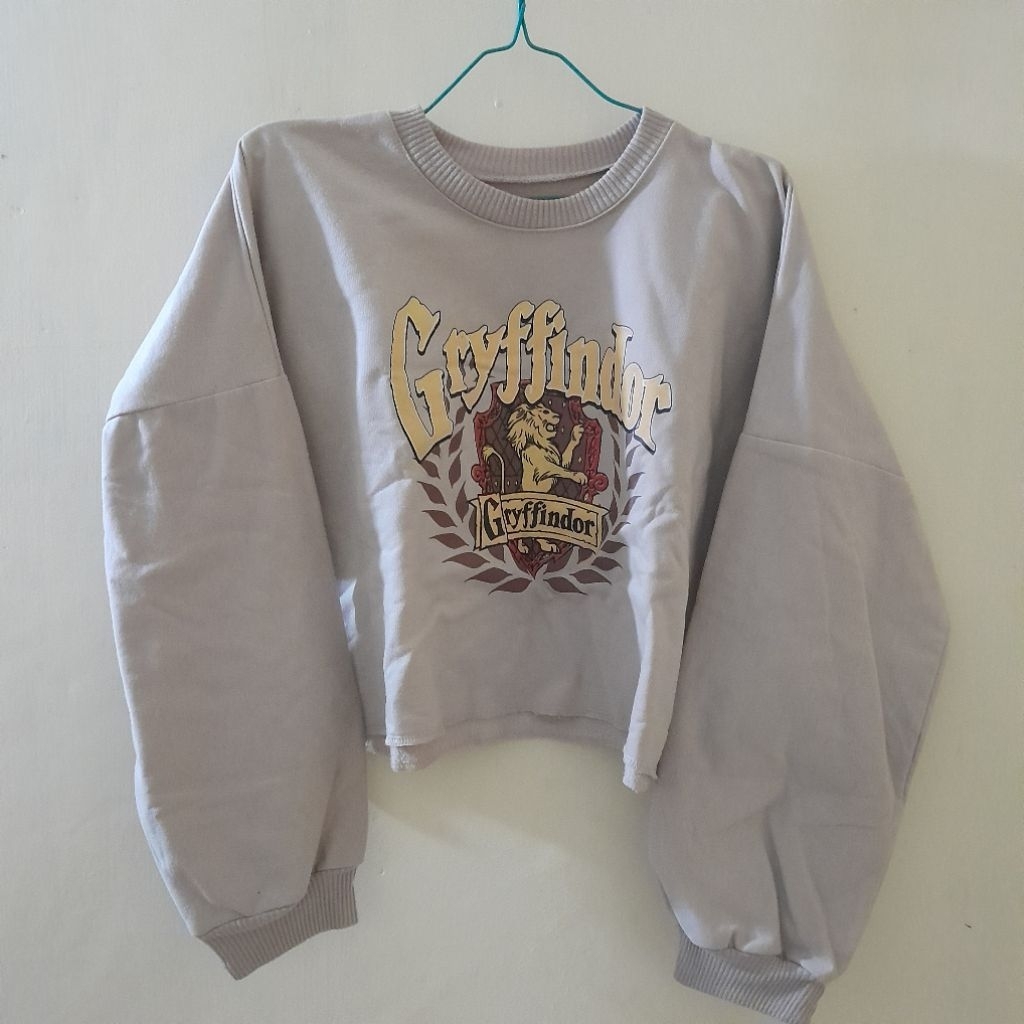 Preloved Sweater Crop Oversize Gryffindor