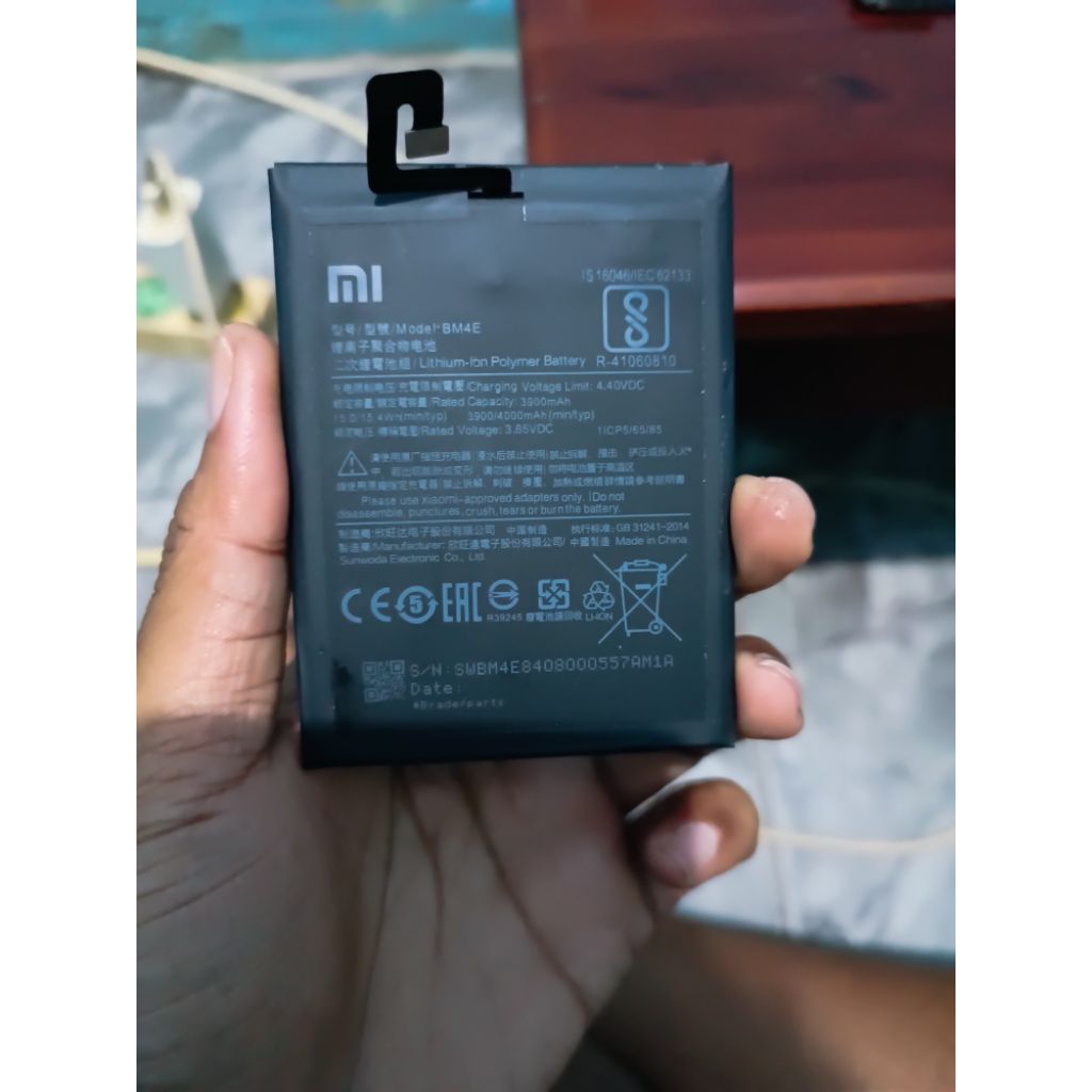 Baterai Copotan Poco f1, kondisi 70%.