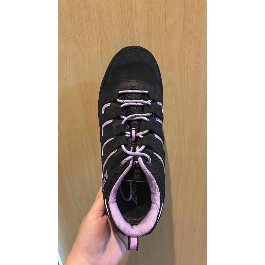 Sepatu Gunung / Hiking Wanita / Women Series Arei Outdoorgear