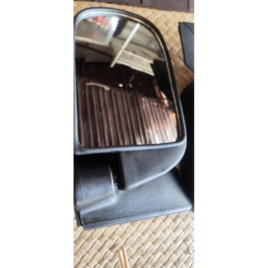 Spion Manual/Standart, Daihatsu Ceria