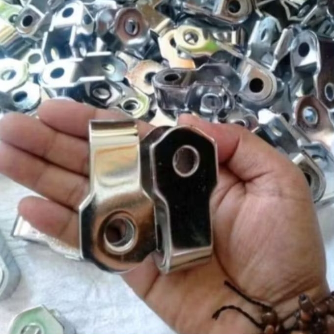 Peninggi Shock Belakang Besi Chrome/ Pangkon U Besi Peninggi Shock  Belakang Bebek Besi.