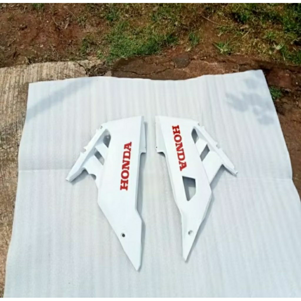 SAMBUNGAN FAIRING BAWAH / ANDERCOWL CBR150R K45R 2021 SAMPAI