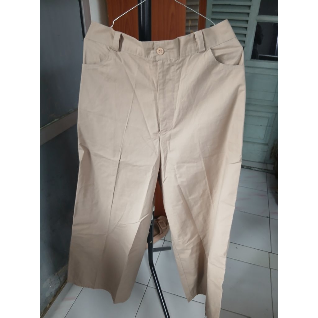 Preloved Celana Khaki Nnhabit