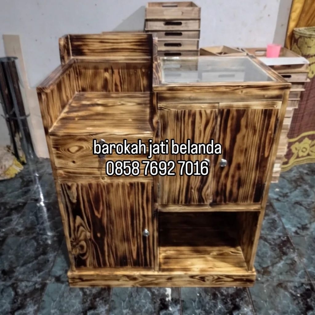 meja kasir etalase barbershop