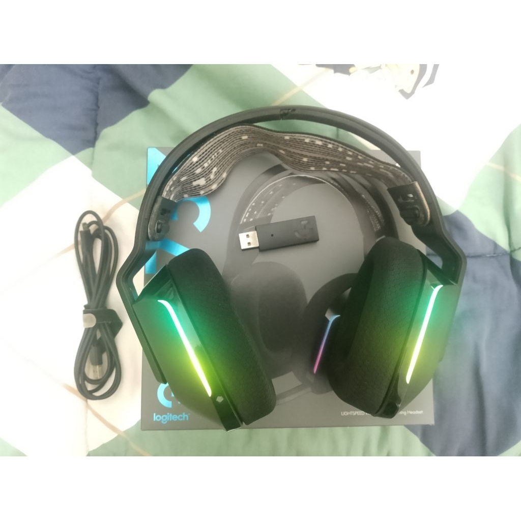 Logitech G733 wireless gaming headset
