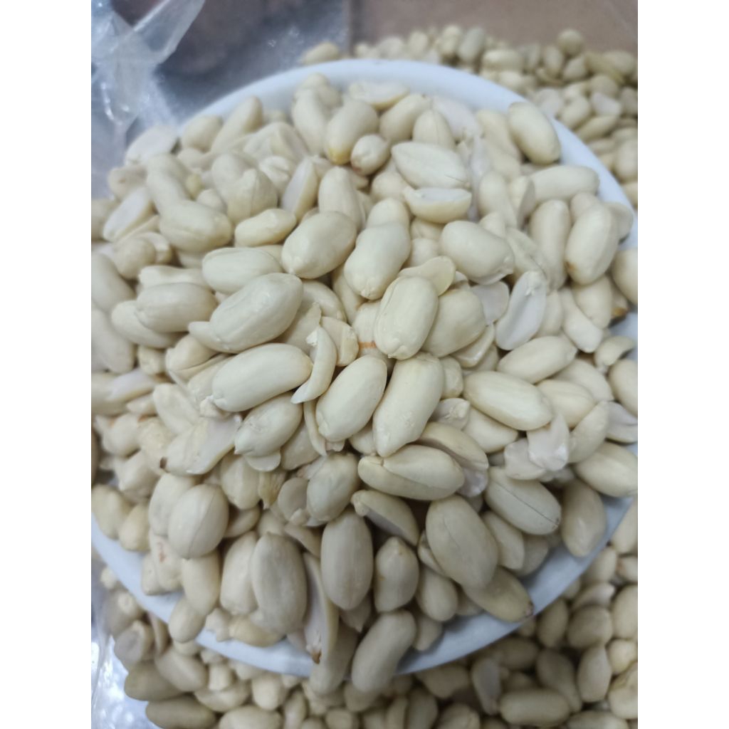 KACANG TANAH MENTAH KUPAS BESAR 1 KG / KACANG TANAH KUPAS SIZE 25/29 / KACANG KUPAS / KACANG TANAH