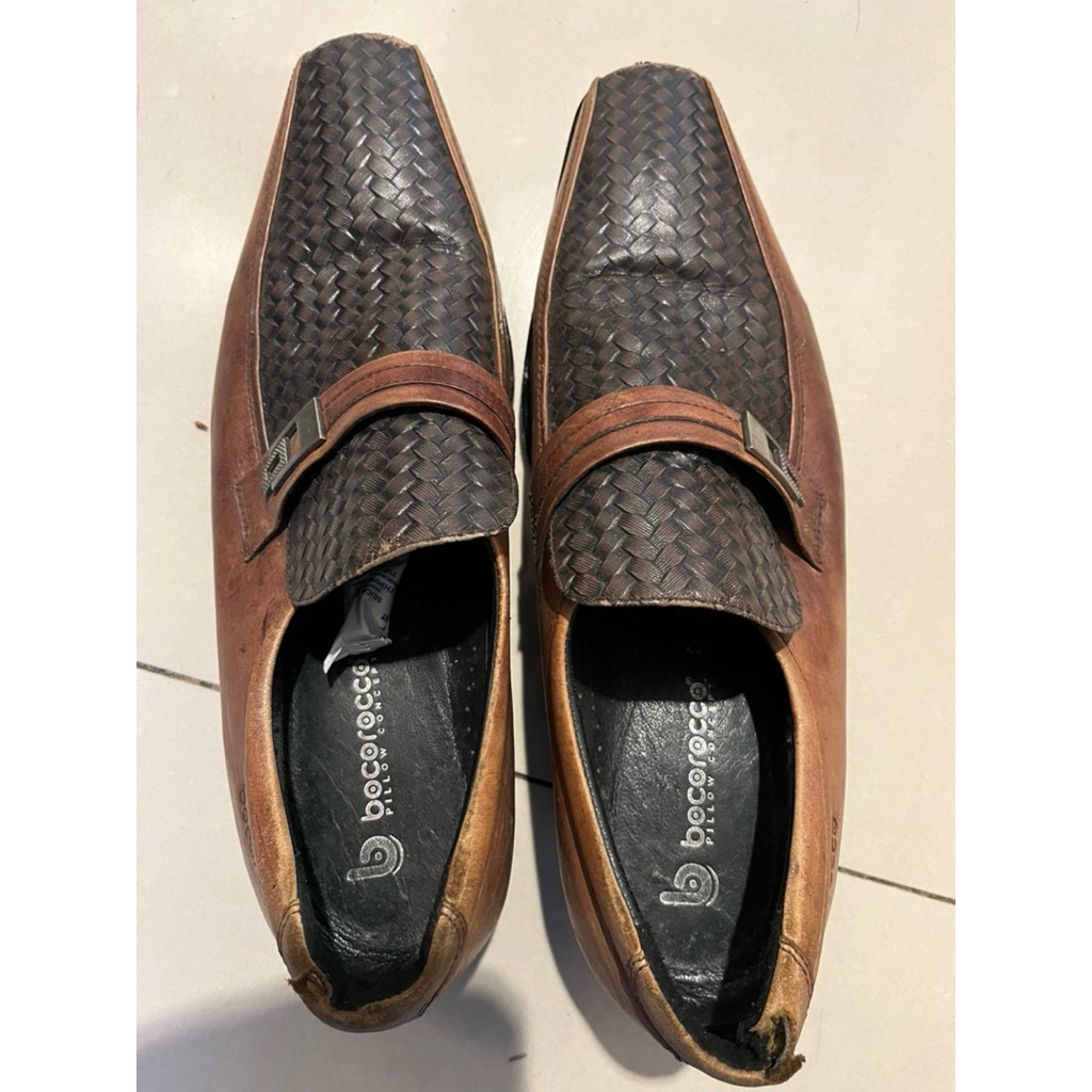 Sepatu Kerja Pria Bocorocco Size 42 [Pernah Dipakai]