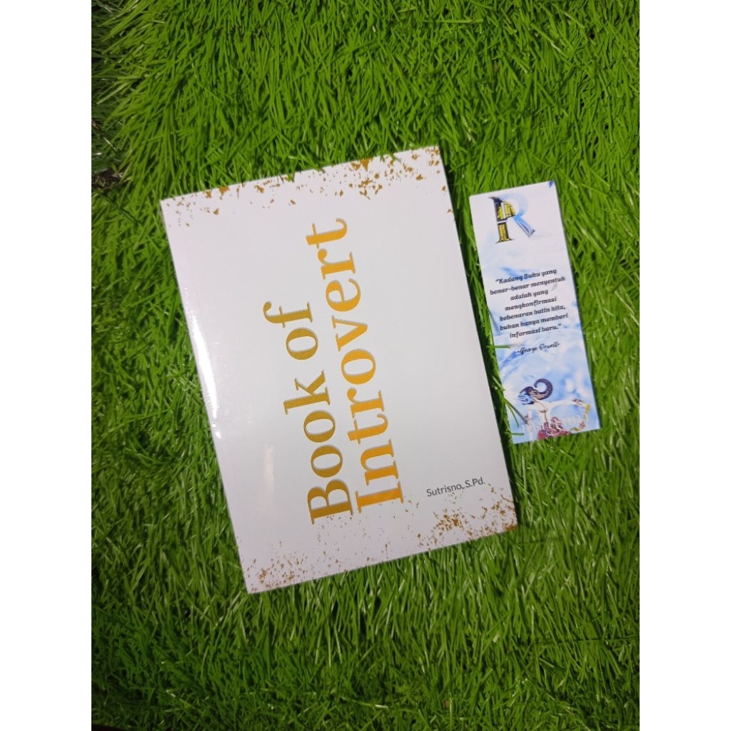 Buku Book Of Introvert - Sutrisno S.pd