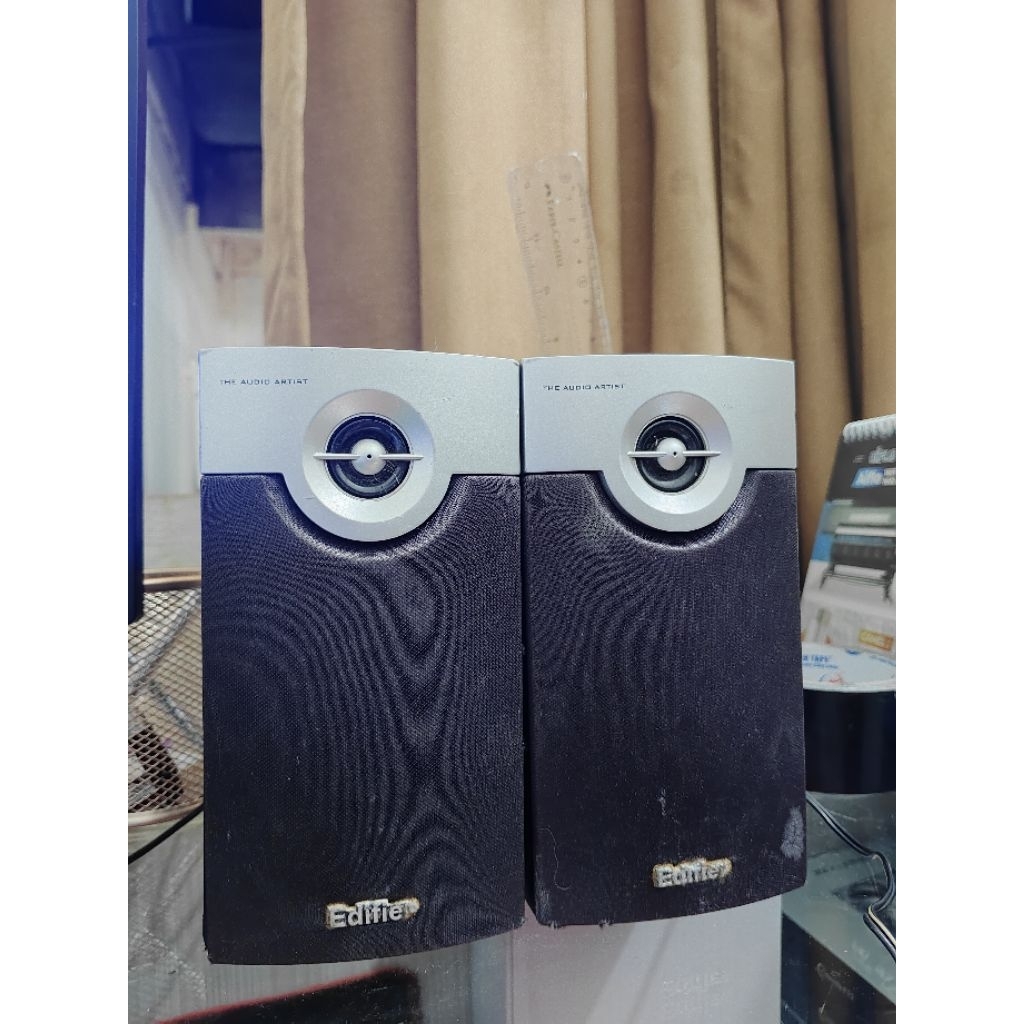 Speaker Edifier R303 (pasif, satelite)