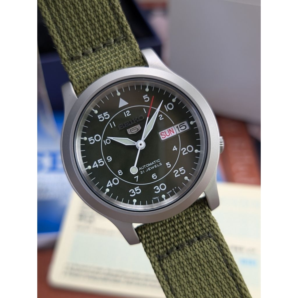 Seiko 5 Military SNK805 SNK805K2 Automatic Green Nylon Strap